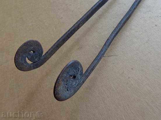 Παράδοση Παλιά λαβίδες, το πόκερ, σφυρήλατο σίδερο Παράδοση Παλιά λαβίδες, το πόκερ, σφυρήλατο σίδερο