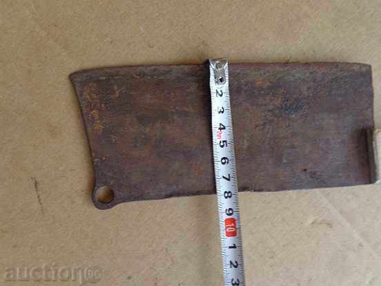 Delivery of Old saber, ax, pole Delivery of Old saber, ax, pole