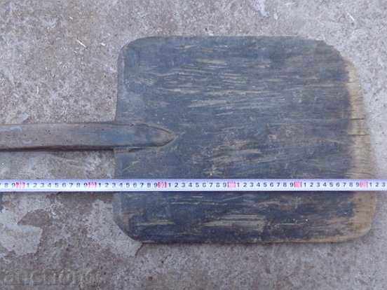 Auction Shovel for baking bread Auction Shovel for baking bread