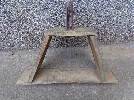 Old dakar, who was a primitive woodcut with price 69.00 BGN | € 35.28 Old dakar, who was a primitive woodcut with price 69.00 BGN | € 35.28