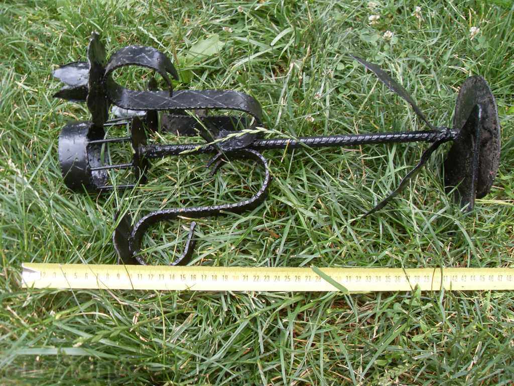 HARMONIZED CANDLE HORSE IRON WITH CUTTER - 5 HARMONIZED CANDLE HORSE IRON WITH CUTTER - 5