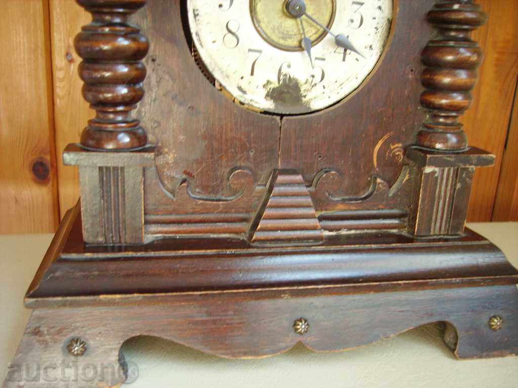 Delivery of Beautiful old-time clock-junghans with latern Delivery of Beautiful old-time clock-junghans with latern