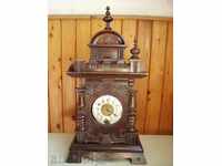 Красив старинен настолен часовник-Юнгханс с латерна
