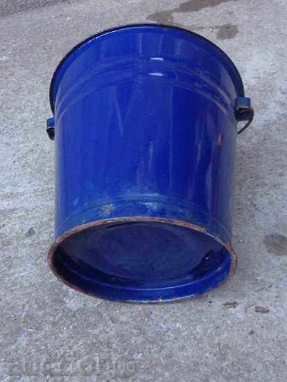 Auction  Soca period enamel bucket, enamel vessel, basin