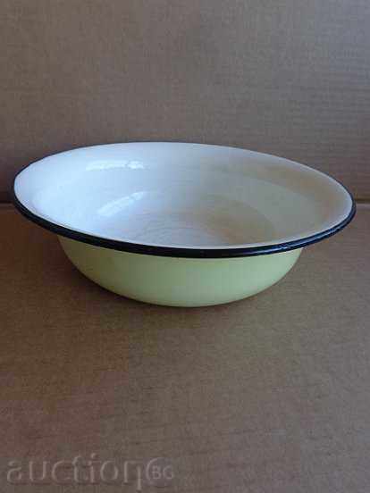 Enameled bowl of juice, enameled bowl, basin