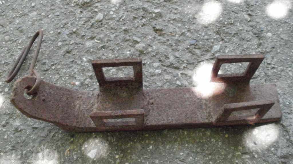 STAR URED - SHOW - RED with price 45.00 BGN | € 23.01