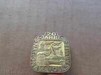 Κονκάρδες, σήμα 20 χρόνια οι άνθρωποι POWER GDR