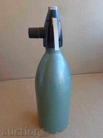Auction  Socialist siphon for carbonated water