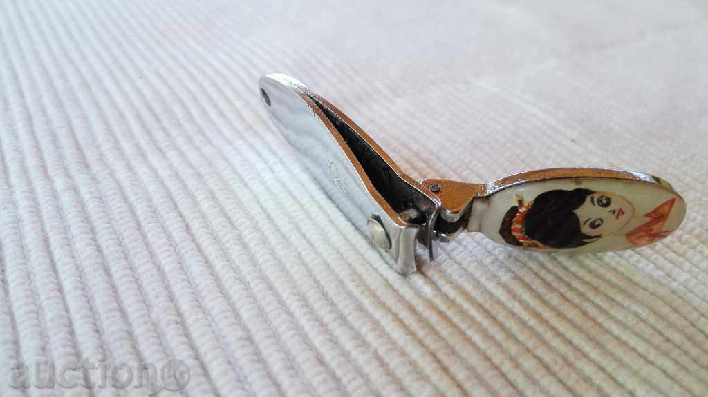 Παλιά μικρό νυχοκόπτες με τιμή 8.00 BGN | € 4.09 Παλιά μικρό νυχοκόπτες με τιμή 8.00 BGN | € 4.09