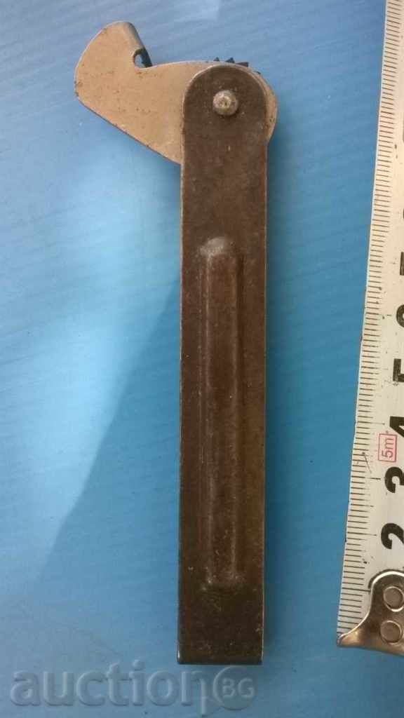 can opener with price 4.00 BGN | € 2.05 can opener with price 4.00 BGN | € 2.05