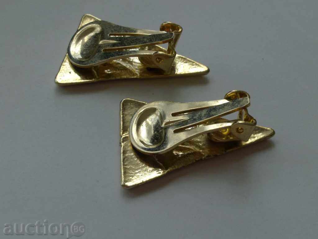 Χρυσό σκουλαρίκια με τιμή 8.00 BGN | € 4.09 Χρυσό σκουλαρίκια με τιμή 8.00 BGN | € 4.09