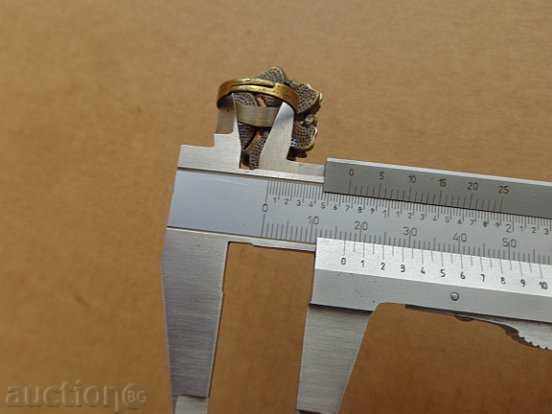 Delivery of An old ring, a jewel, a jewel