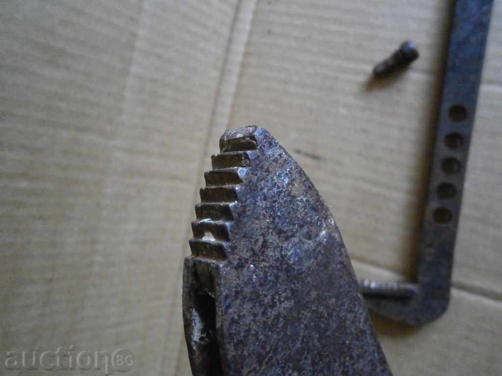 old big water faucet vintage retro - 6 old big water faucet vintage retro - 6