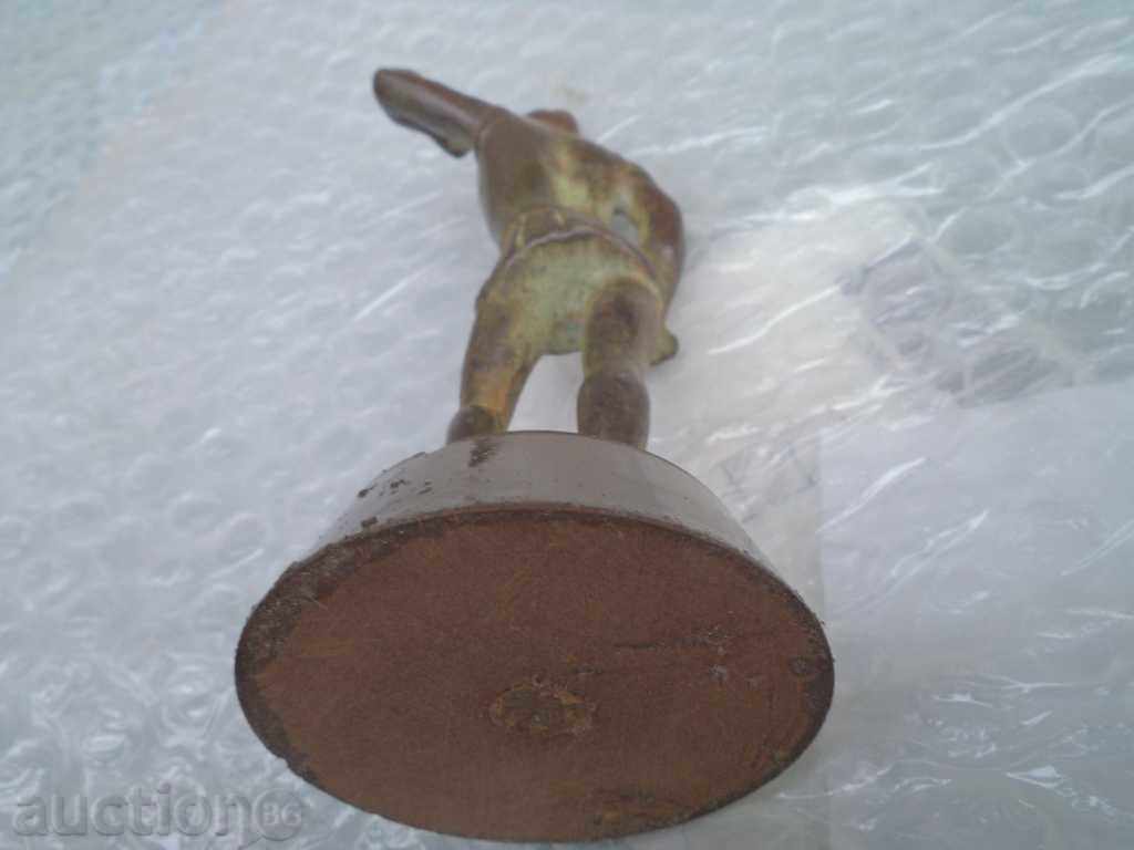 Auction STATUETTE-2 Auction STATUETTE-2