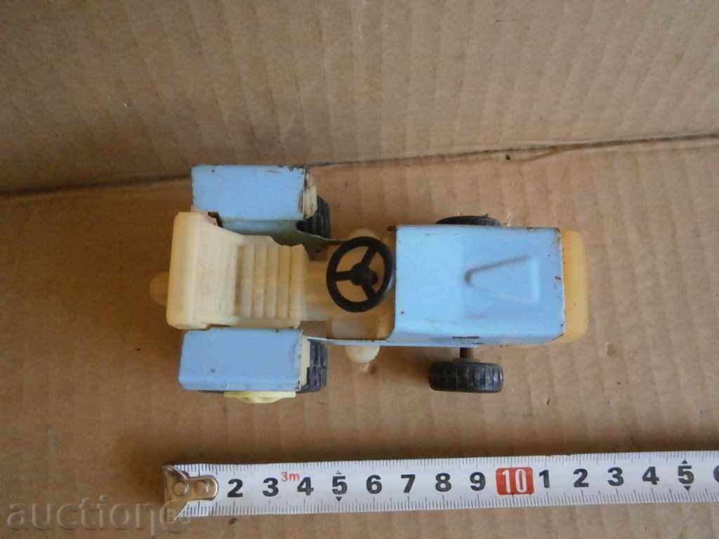 Auction  metal toy tractor tractor