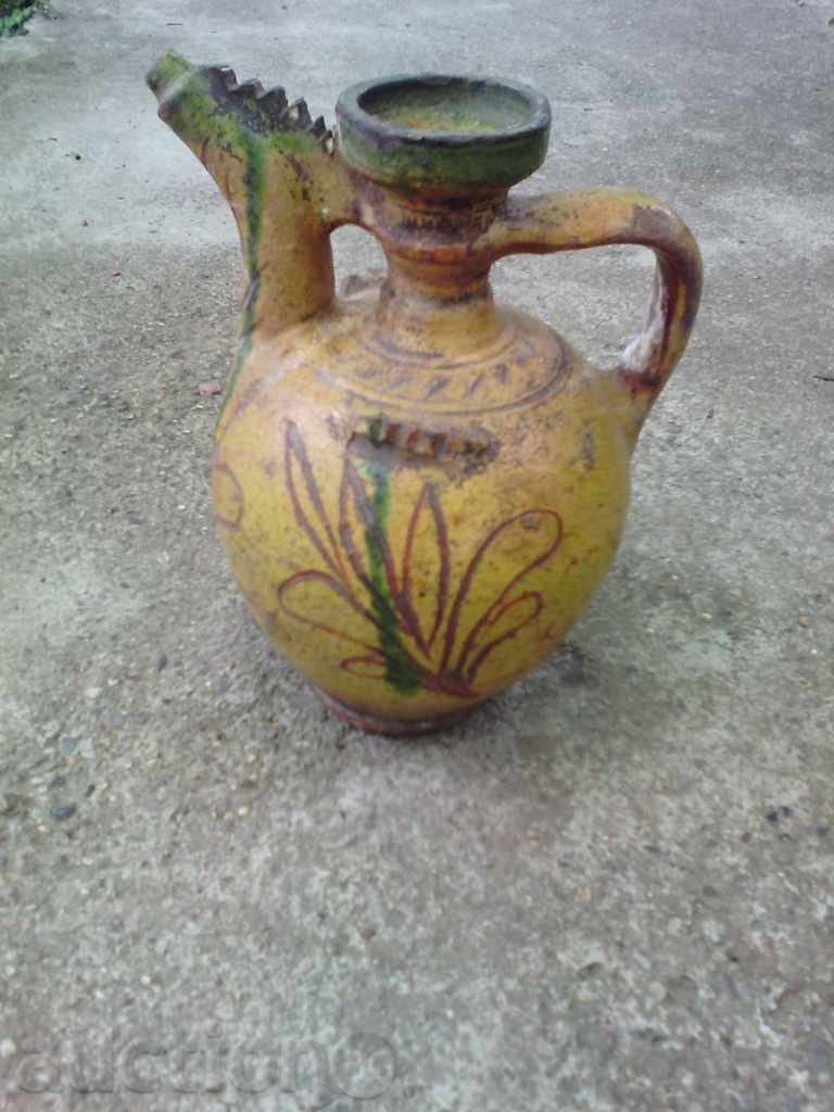 an old peruvian pottery ceramics