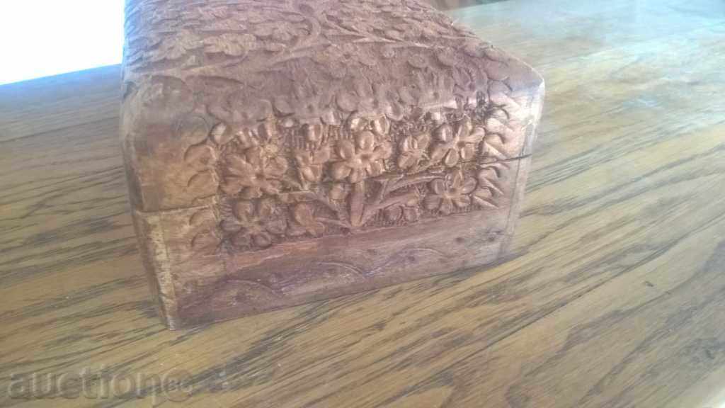 BOX, WRAP, WOODWORK with price 150.00 BGN | € 76.69