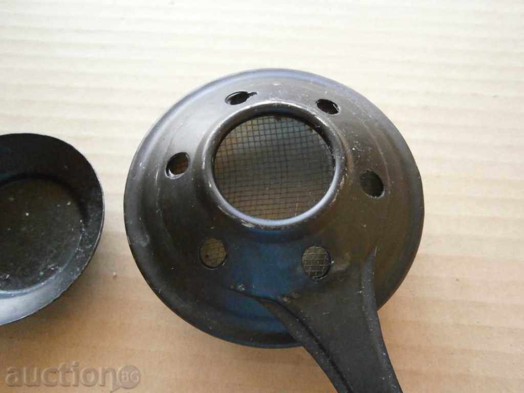 Auction  Small Primer Lamp