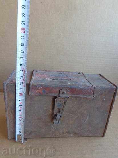 Auction  An old coffin for self-sacrifice, alms, donations