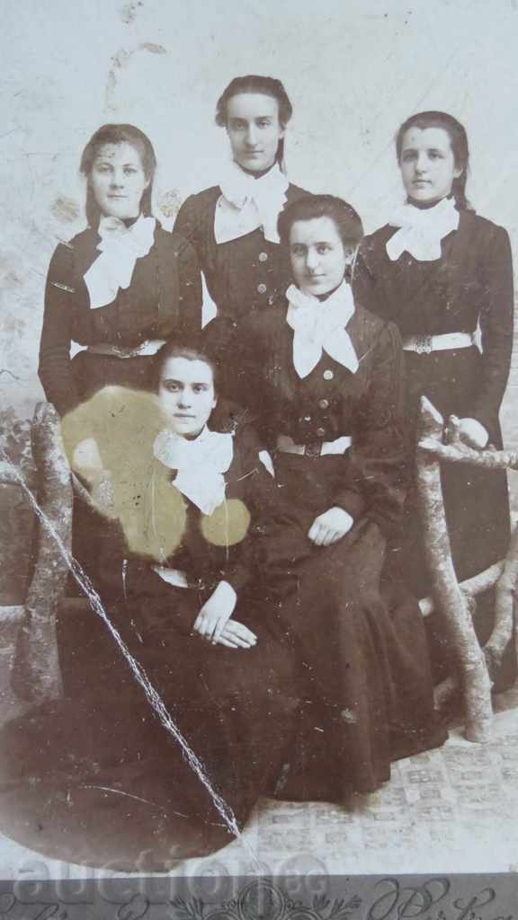 ΠΑΛΙΑ ΦΩΤΟΓΡΑΦΙΑ - ΧΑΡΤΟΝΙ με τιμή 7.99 BGN | € 4.09