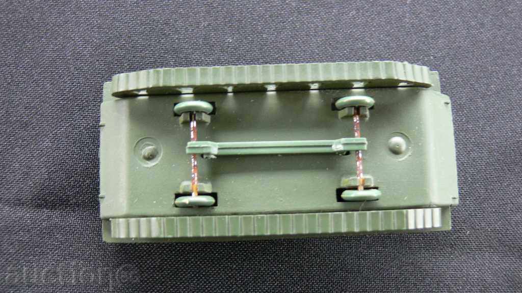 Auction STAR METAL TANK Auction STAR METAL TANK