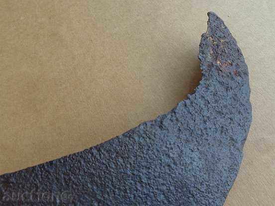 Delivery of Wrought weapon for pulling horsemen Tarpan chopping branches Delivery of Wrought weapon for pulling horsemen Tarpan chopping branches