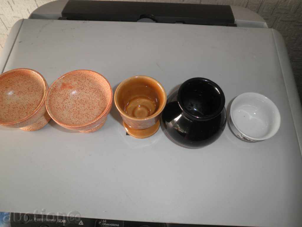 Delivery of Lot of mini cups and vase