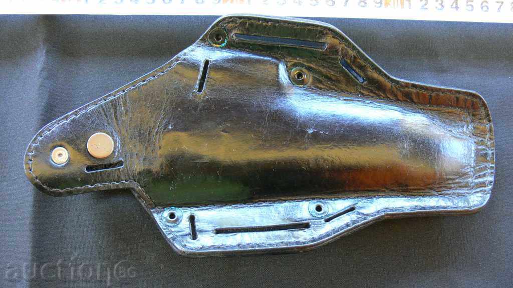 STAR δερμάτινη θήκη με τιμή 40.00 BGN | € 20.45