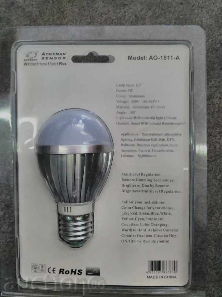 Licitație De culoare RGB LED-bec AO-1811 C + Distanță Licitație De culoare RGB LED-bec AO-1811 C + Distanță