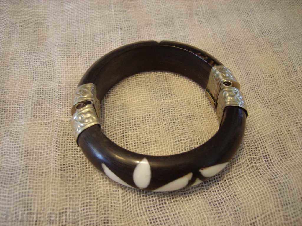 materiale exotice brățară antic cu preț 35.00 BGN | € 17.90