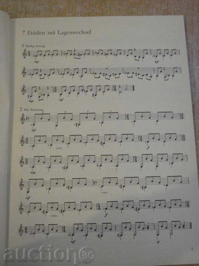 Book "Neues Gitarrenbuch 2 - FRANZ JUST" - 118 pages with price 20.00 BGN | € 10.23 Book "Neues Gitarrenbuch 2 - FRANZ JUST" - 118 pages with price 20.00 BGN | € 10.23