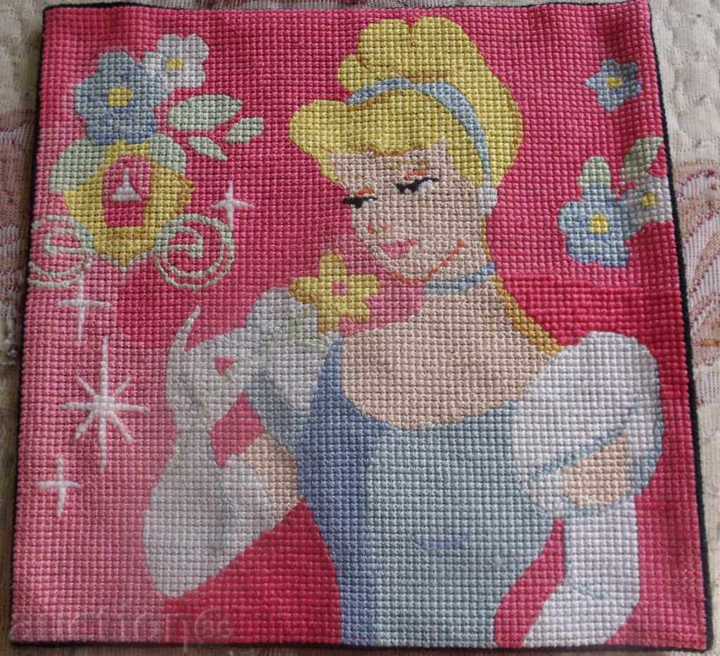 GOBLEN με τιμή 24.00 BGN | € 12.27 GOBLEN με τιμή 24.00 BGN | € 12.27