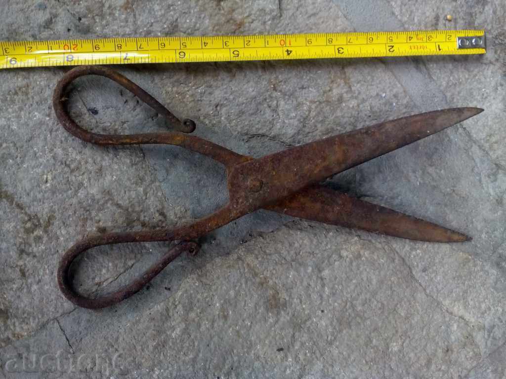 Old forged scissors. with price 10.00 BGN | € 5.11 Old forged scissors. with price 10.00 BGN | € 5.11