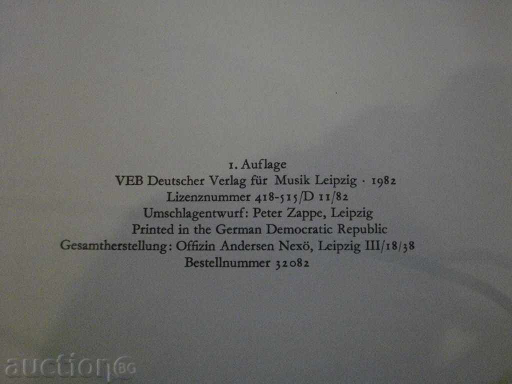 The book "Musik für zwei Gitarren - Adalbert Quadt" - 104 pp. - 6 The book "Musik für zwei Gitarren - Adalbert Quadt" - 104 pp. - 6