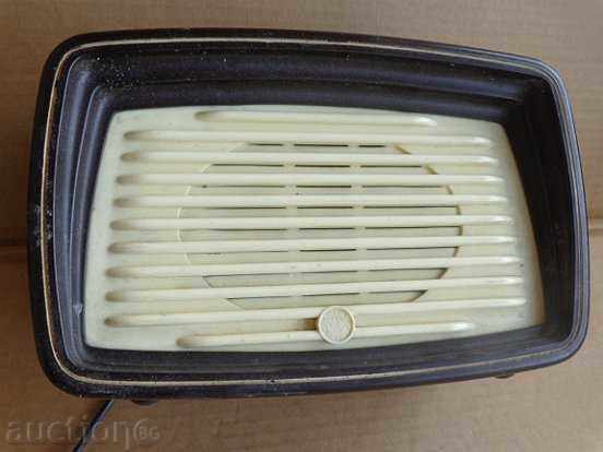 Old bakelite radio, radio, radio with price 49.00 BGN | € 25.05 Old bakelite radio, radio, radio with price 49.00 BGN | € 25.05