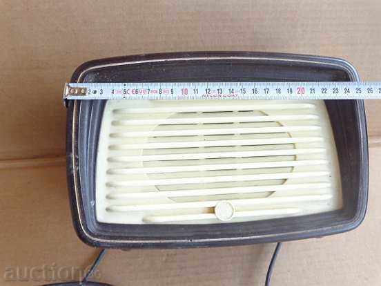 Delivery of Old bakelite radio, radio, radio Delivery of Old bakelite radio, radio, radio
