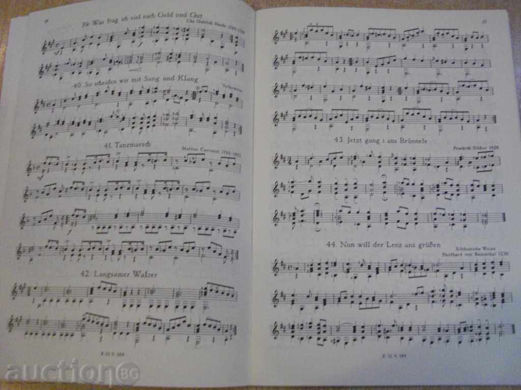 Auction "MUSIK für SOLO - GITARRE - Walter Götze" - 48 pp. Auction "MUSIK für SOLO - GITARRE - Walter Götze" - 48 pp.