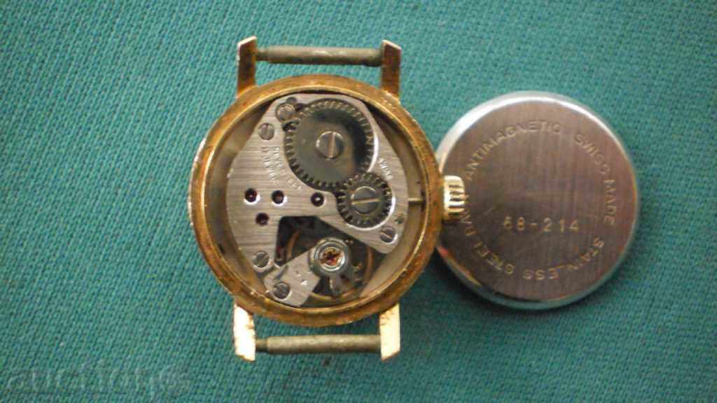 Livrarea Royce Rare Lady "R. ROYCE" -Colaborarea Livrarea Royce Rare Lady "R. ROYCE" -Colaborarea