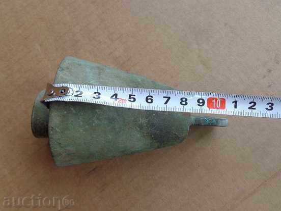 Παλιά βουλγαρική chan κουδούνι, καμπάνα hlapka, tyumbelek με τιμή 129.00 BGN | € 65.96 Παλιά βουλγαρική chan κουδούνι, καμπάνα hlapka, tyumbelek με τιμή 129.00 BGN | € 65.96