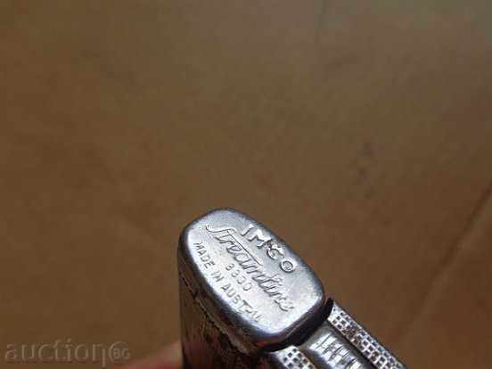 Delivery of An old gas lighter works