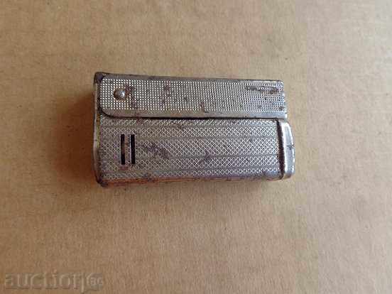 An old gas lighter works - 7
