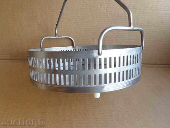 Μασίφ καλάθι από ανοξείδωτο ατσάλι από χρώμιο-νικέλιο με τιμή 64.00 BGN | € 32.72 Μασίφ καλάθι από ανοξείδωτο ατσάλι από χρώμιο-νικέλιο με τιμή 64.00 BGN | € 32.72