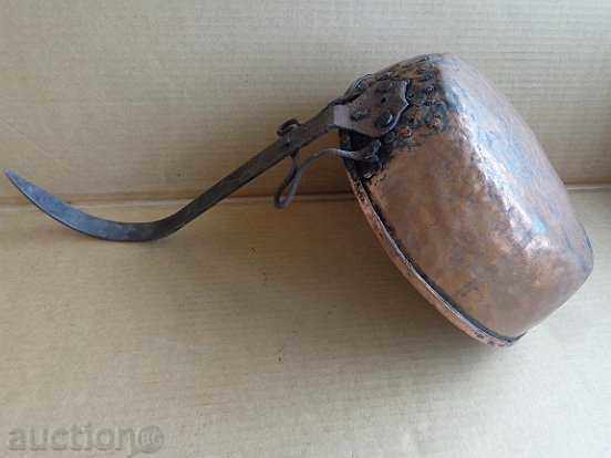 Стар меден тиган, бакър, тава, меден съд с цена 97.00 лв. | € 49.60 Стар меден тиган, бакър, тава, меден съд с цена 97.00 лв. | € 49.60