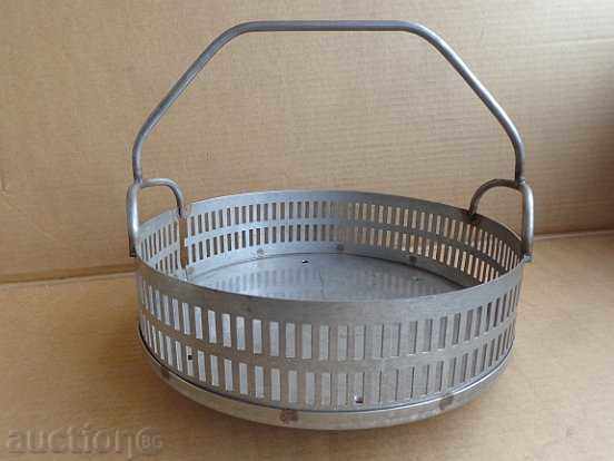 Delivery of Massive basket of chromium-nickel stainless steel vessel Delivery of Massive basket of chromium-nickel stainless steel vessel