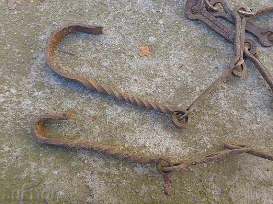 Παράδοση Παλιά αλυσίδα από σφυρήλατο σίδερο με γάντζο, αλυσίδα με γάντζο εστίας Παράδοση Παλιά αλυσίδα από σφυρήλατο σίδερο με γάντζο, αλυσίδα με γάντζο εστίας