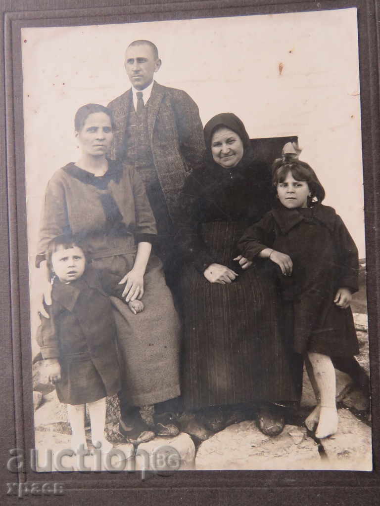 OLD PHOTO - CARDBOARD - LARGE - 0124 with price 14.99 BGN | € 7.66 OLD PHOTO - CARDBOARD - LARGE - 0124 with price 14.99 BGN | € 7.66