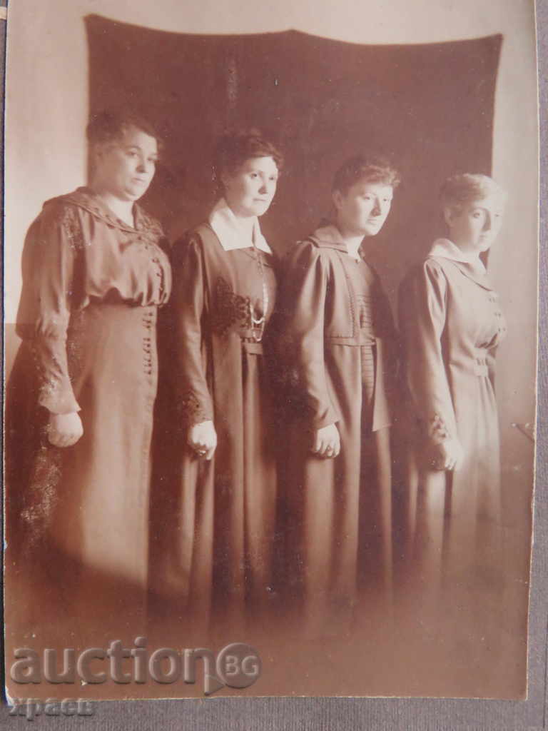 OLD PHOTO - CARDBOARD - 0127 with price 19.99 BGN | € 10.22 OLD PHOTO - CARDBOARD - 0127 with price 19.99 BGN | € 10.22