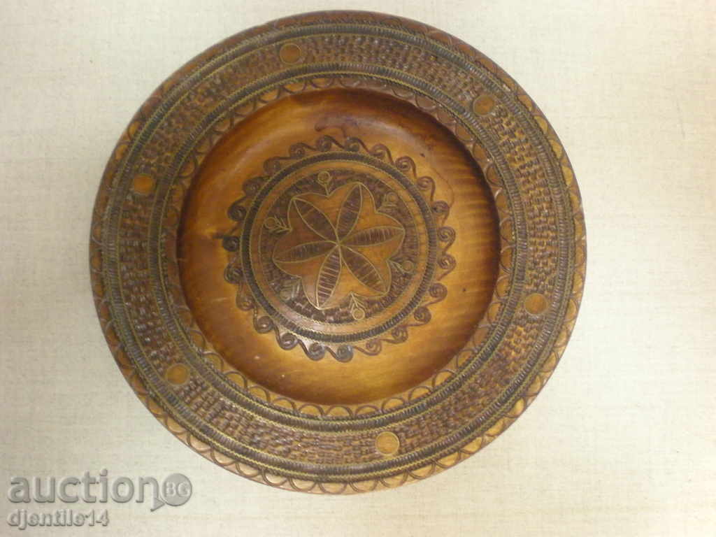 old plate-wood-metal-pyrograph.