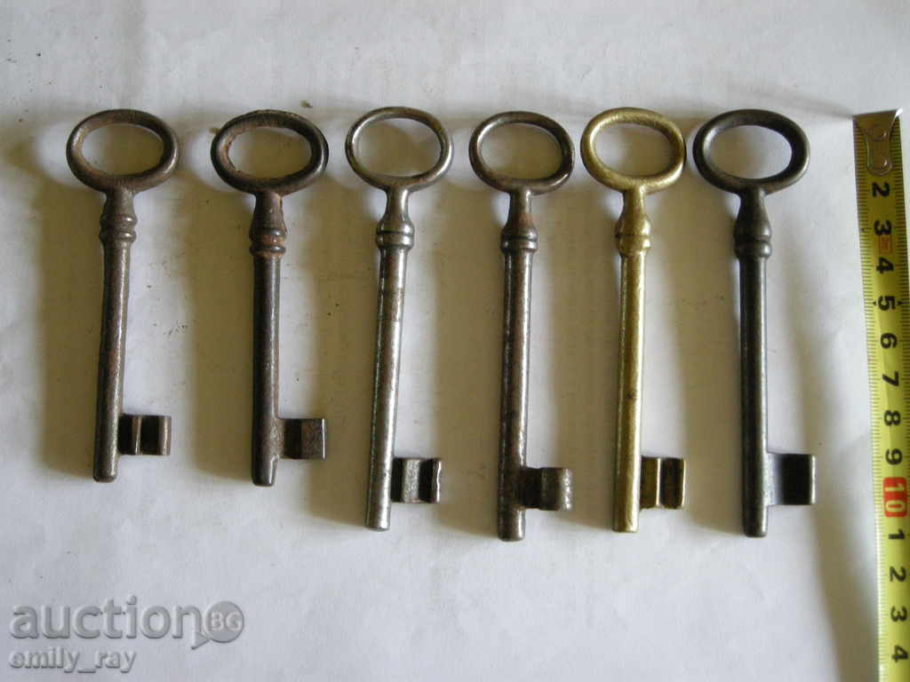 Lot of very old keys