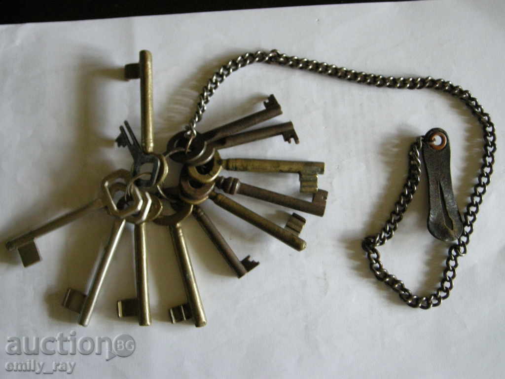 lot of old keys with price 60.00 BGN | € 30.68 lot of old keys with price 60.00 BGN | € 30.68